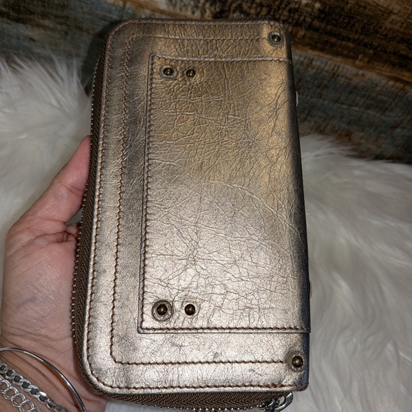 Chloe Paddington Metallic Gold Long Zippy Wallet - Picture 10 of 13